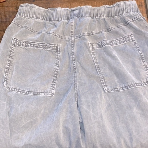 Old Navy grey vintage wash size medium pants - Picture 6 of 6